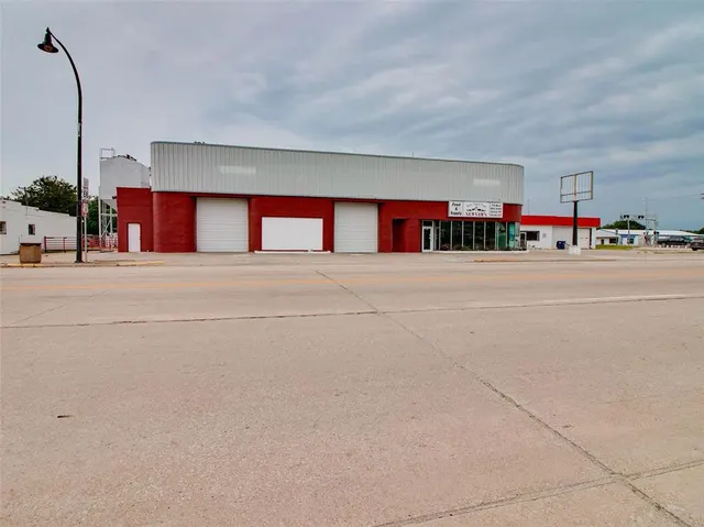Photo 8 — 718 W Main Street, Stroud, OK 74079