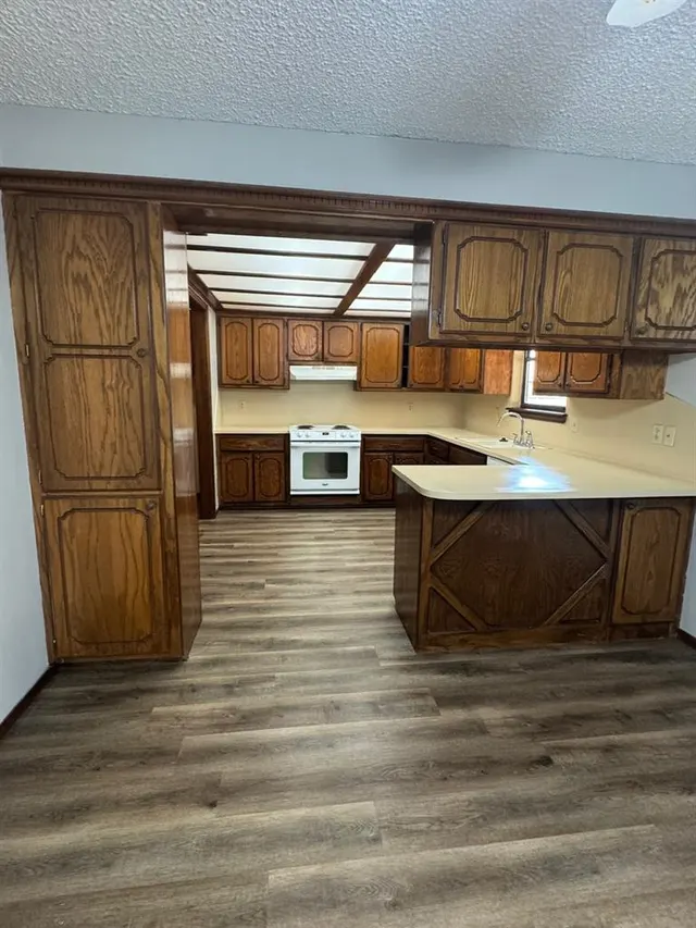 Photo 6 — 10501 Cecilia Drive, Oklahoma City, OK 73162