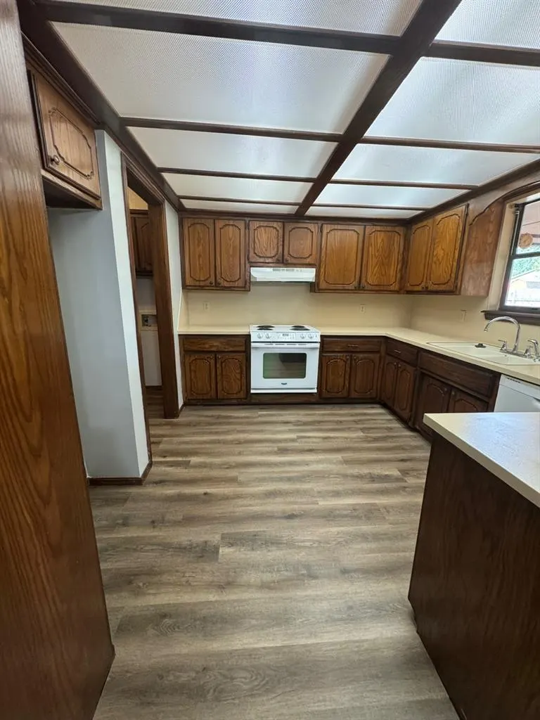Photo 7 — 10501 Cecilia Drive, Oklahoma City, OK 73162