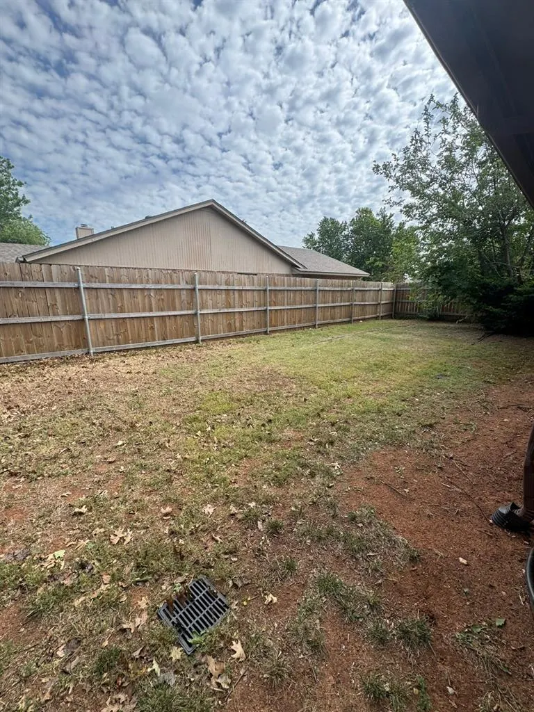 Photo 23 — 10501 Cecilia Drive, Oklahoma City, OK 73162