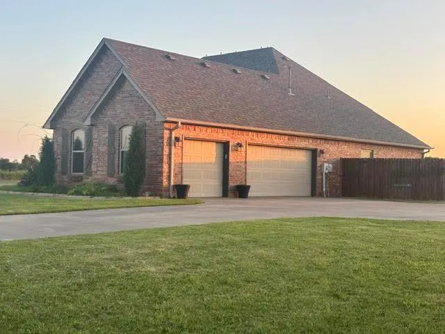 Photo 4 — 2957 Farm Drive, El Reno, OK 73036