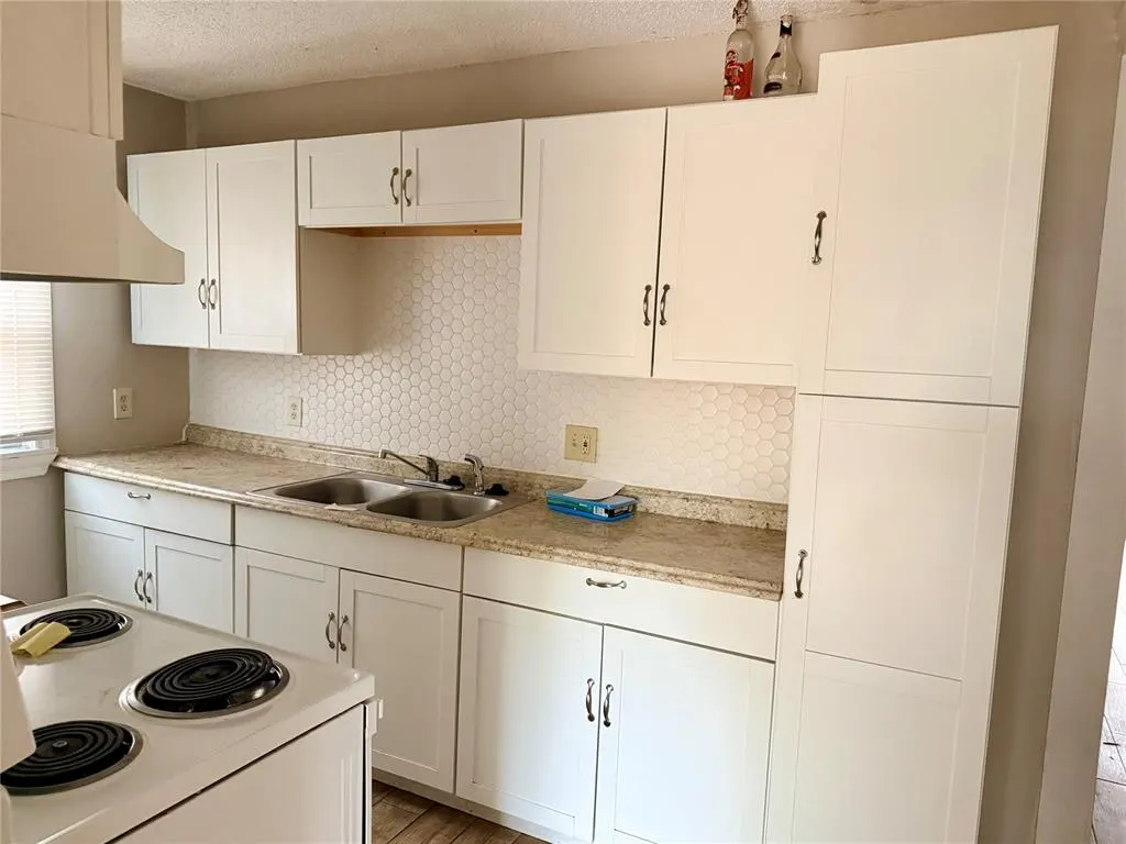 Photo 2 — 2309 E Park Place, Oklahoma City, OK 73117