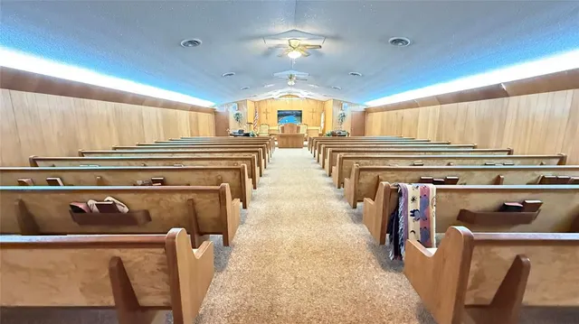 Photo 4 — 610 S Church Center, Eakly, OK 73033