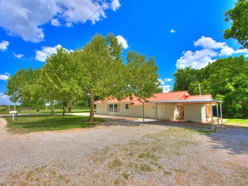 Photo 9 — 20478 260th Street, Washington, OK 73093