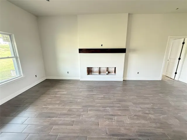 Photo 5 — 1312 Colonial Avenue, Tuttle, OK 73089