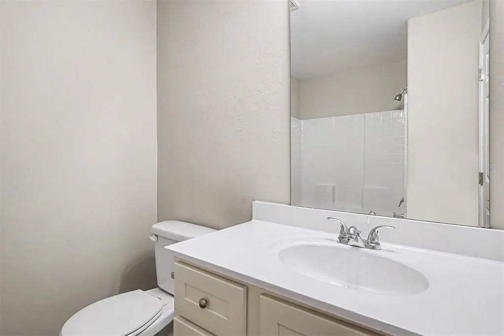 Photo 13 — 804 Hallow Oak Court, Midwest City, OK 73130