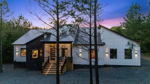 Photo 3 — 1195 Kaisley Blue Eye Way, Broken Bow, OK 74728