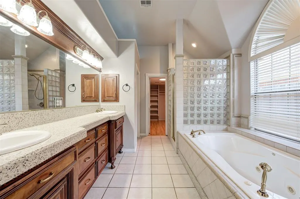 Photo 21 — 11316 Gateshead Drive, Oklahoma City, OK 73170