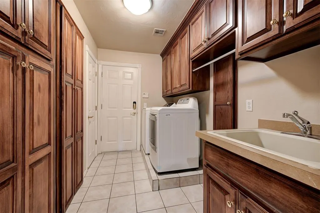 Photo 33 — 11316 Gateshead Drive, Oklahoma City, OK 73170