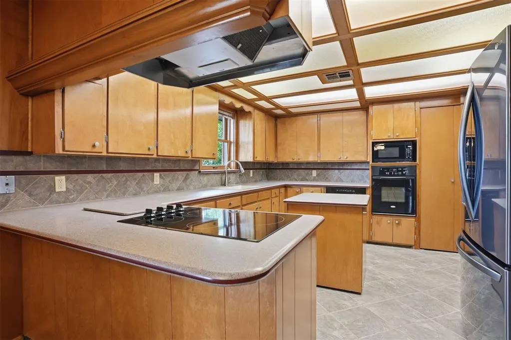 Photo 20 — 130 Lakeside Drive, Altus, OK 73521