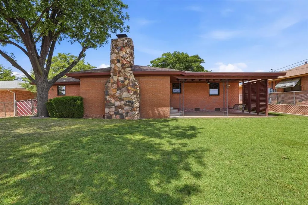 Photo 41 — 130 Lakeside Drive, Altus, OK 73521