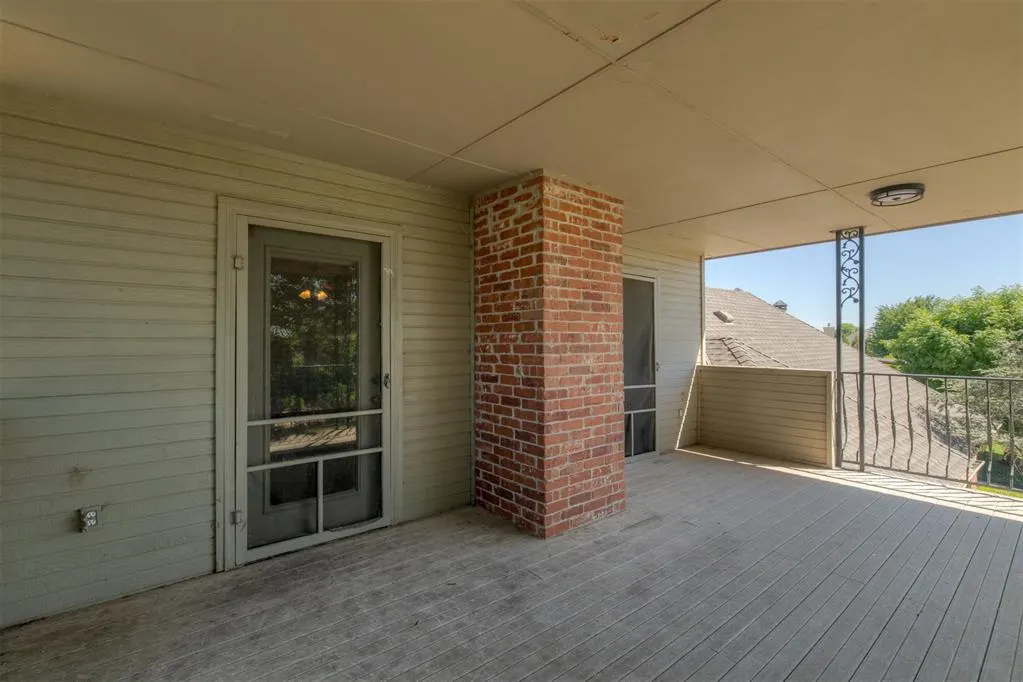 Photo 17 — 10901 Winelake Drive, Oklahoma City, OK 73170