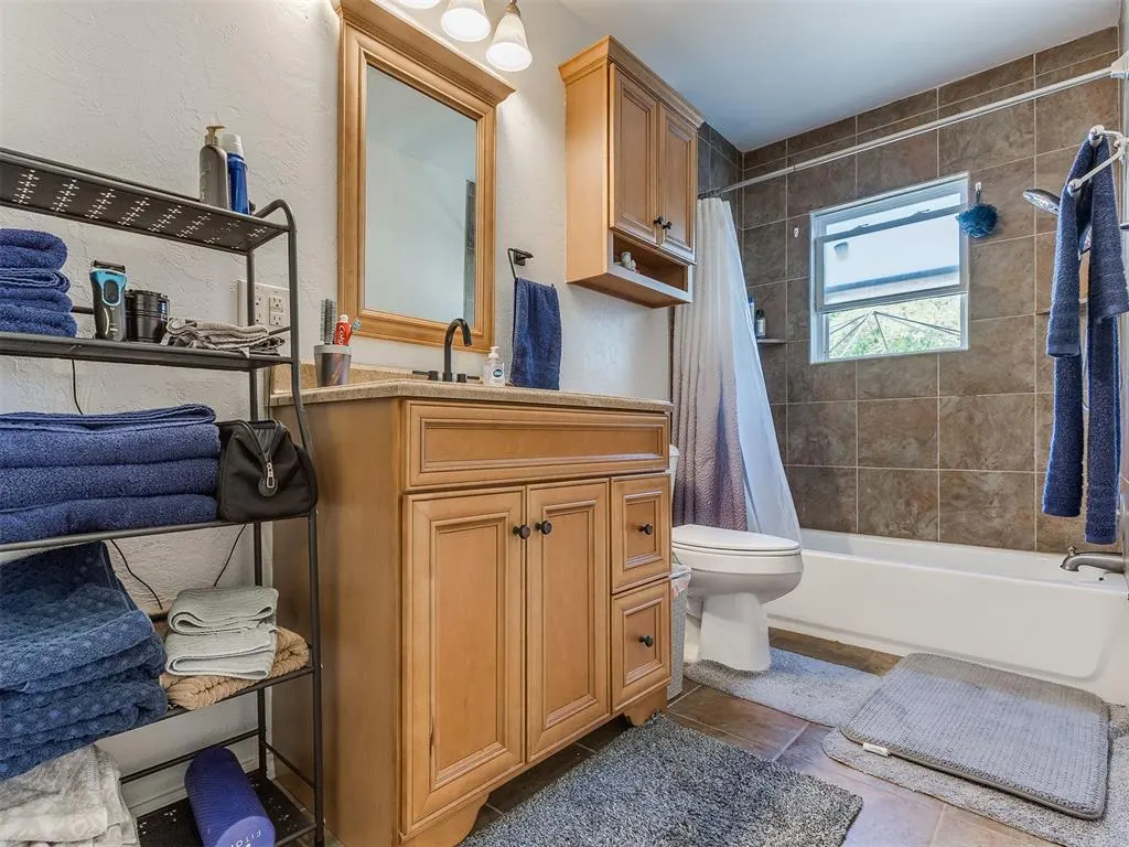 Photo 6 — 619 Villa Drive, Norman, OK 73071