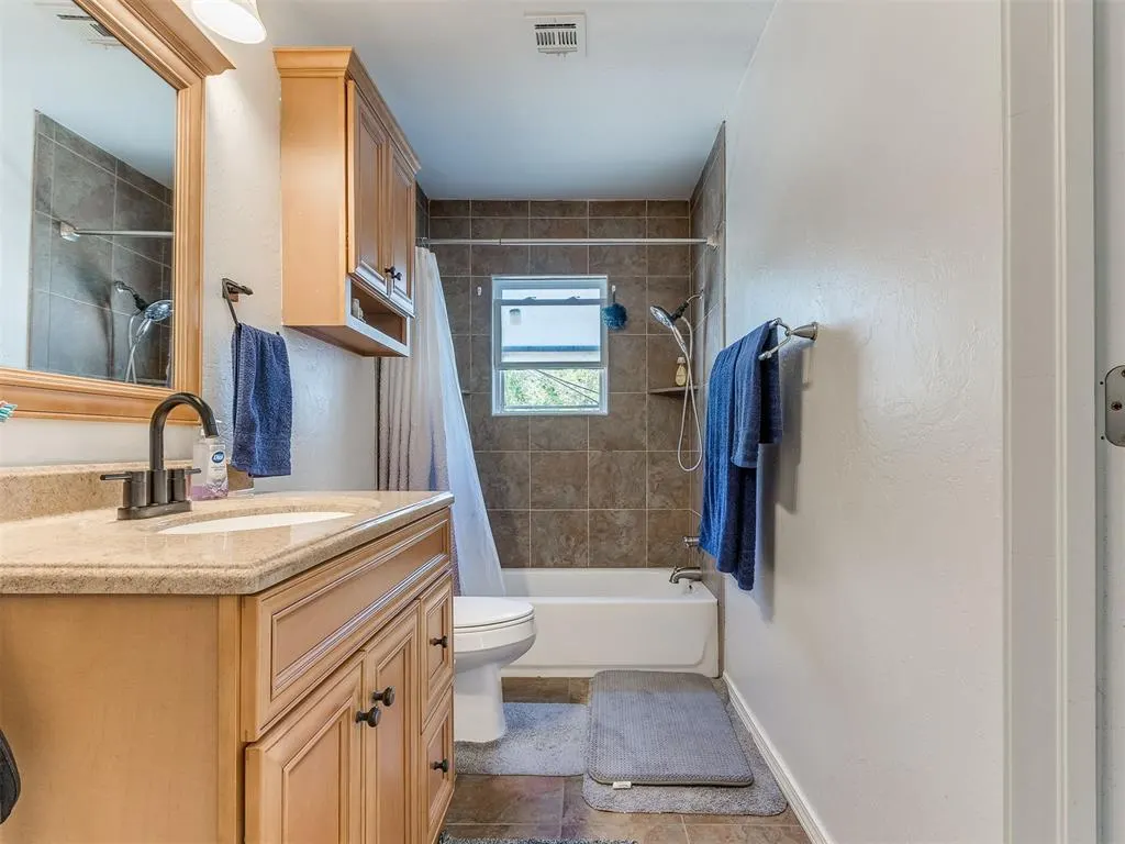 Photo 8 — 619 Villa Drive, Norman, OK 73071