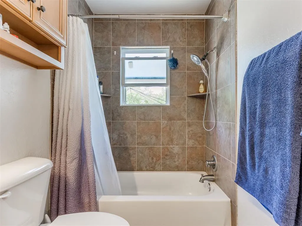 Photo 9 — 619 Villa Drive, Norman, OK 73071
