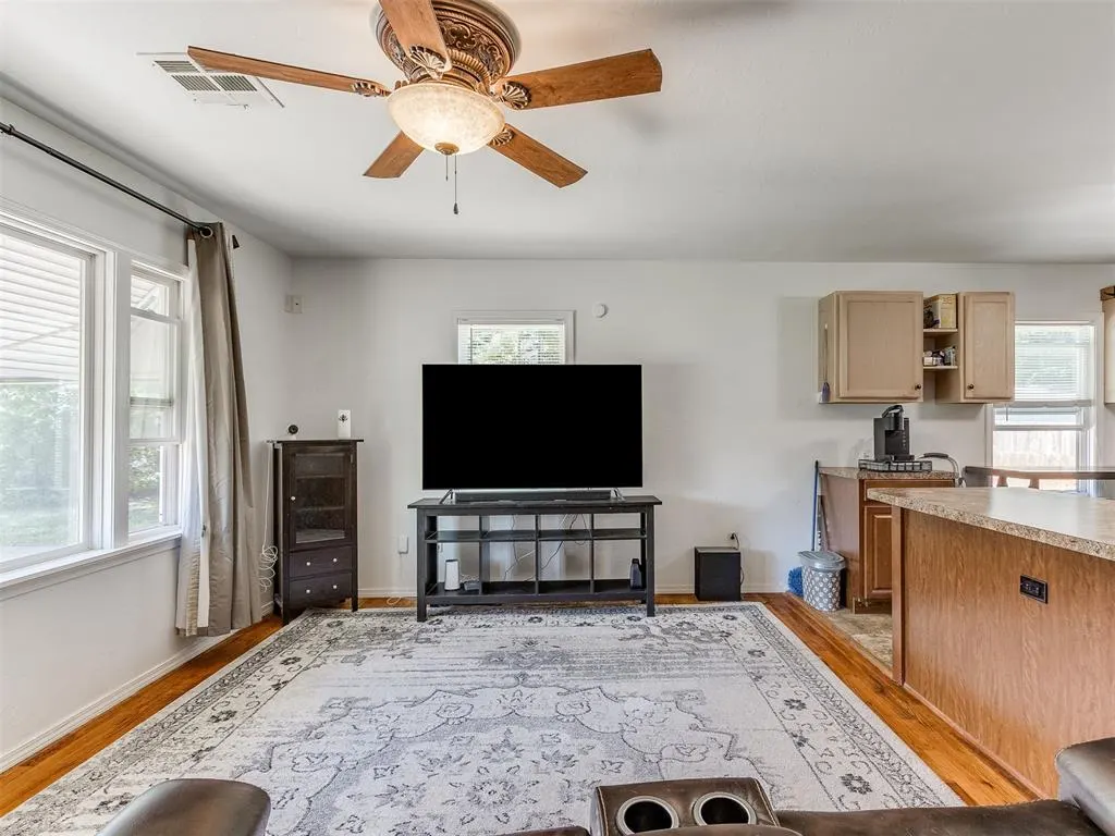 Photo 14 — 619 Villa Drive, Norman, OK 73071