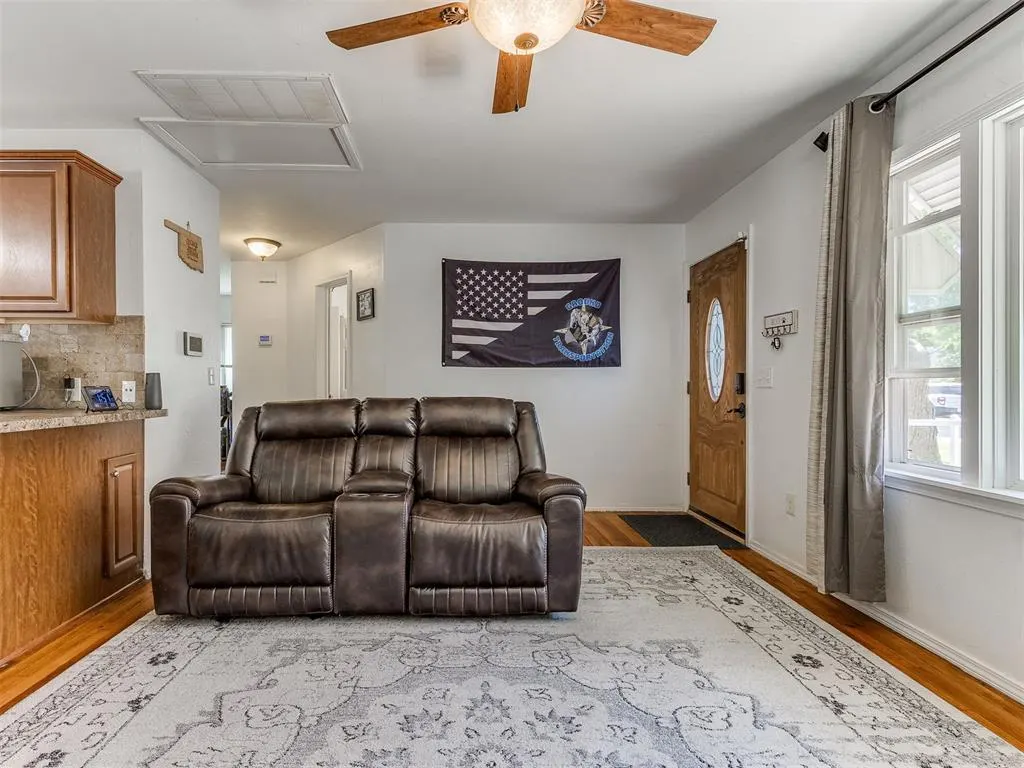 Photo 16 — 619 Villa Drive, Norman, OK 73071