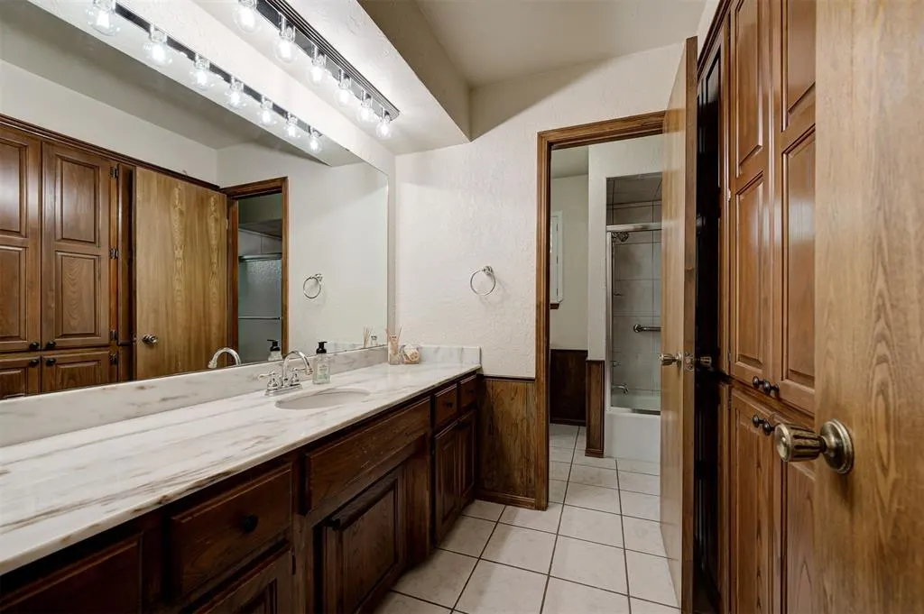 Photo 26 — 10201 Kingsgate Drive, Oklahoma City, OK 73159