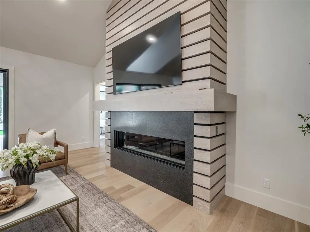 Photo 9 — 15613 Woodleaf Lane, Edmond, OK 73013