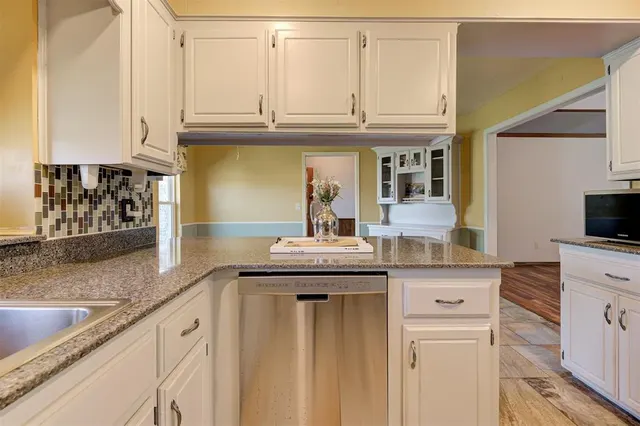 Photo 3 — 1104 SW 100th Terrace, Oklahoma City, OK 73139