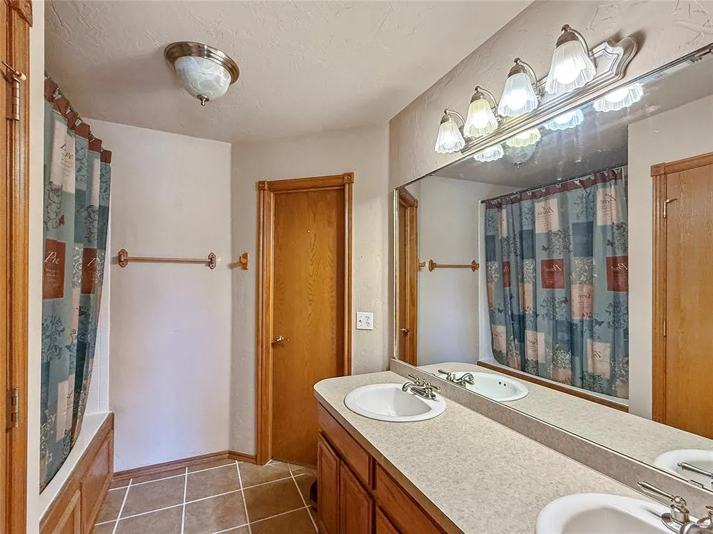 Photo 14 — 398 NE 9th Place, Newcastle, OK 73065