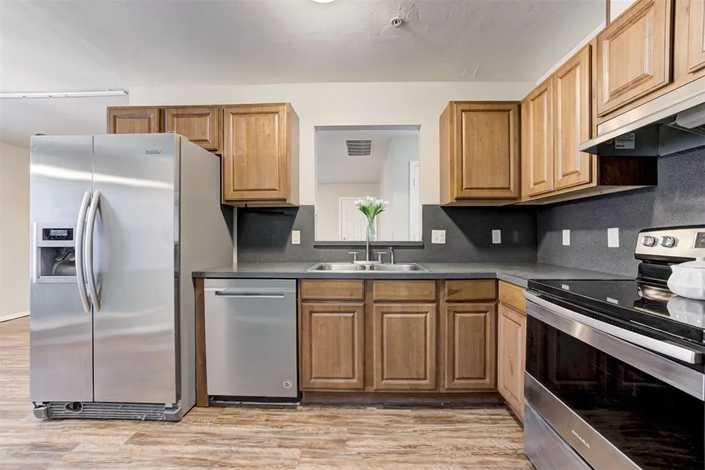 Photo 16 — 424 Victory Road, Edmond, OK 73003