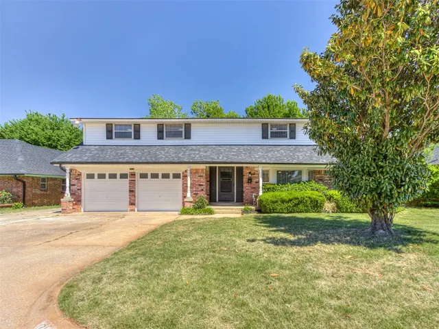 Photo 4 — 7136 N Comanche Street, Warr Acres, OK 73132