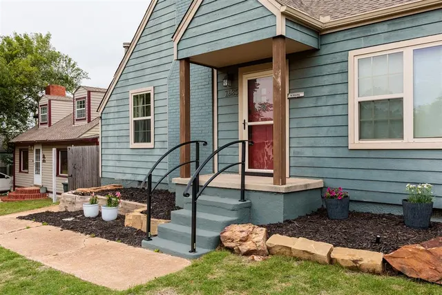 Photo 2 — 1925 NW 38th Street, Oklahoma City, OK 73118