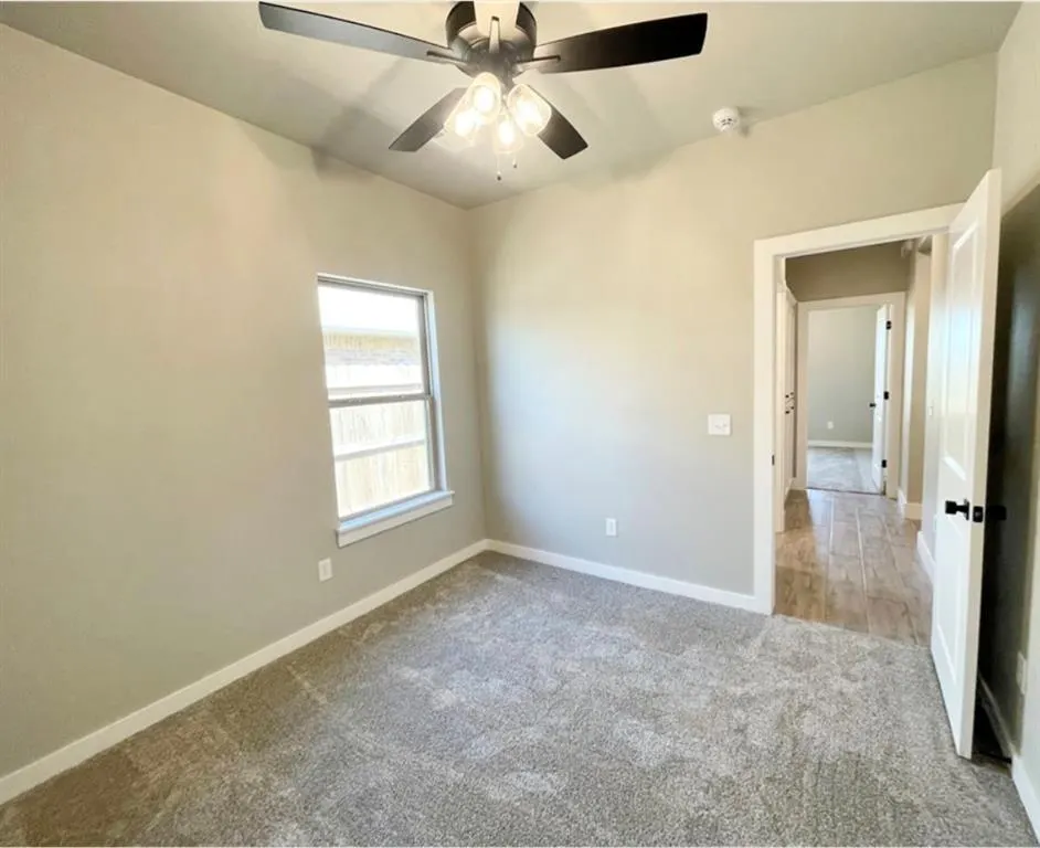 Photo 21 — 1920 Sama Way, Yukon, OK 73099
