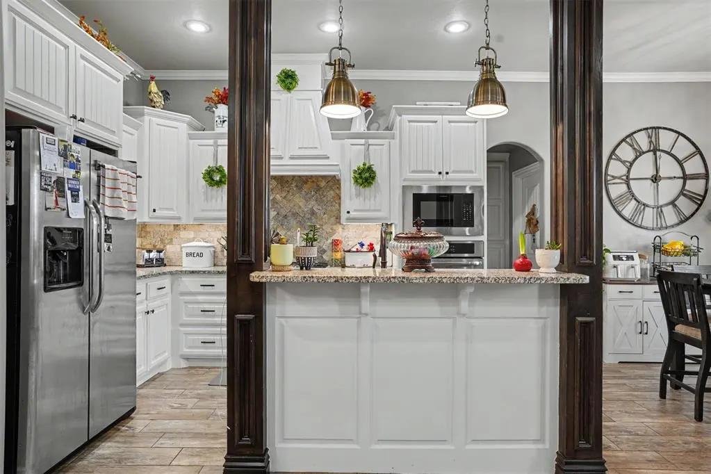 Photo 14 — 2700 Falling Leaves Drive, Weatherford, OK 73096