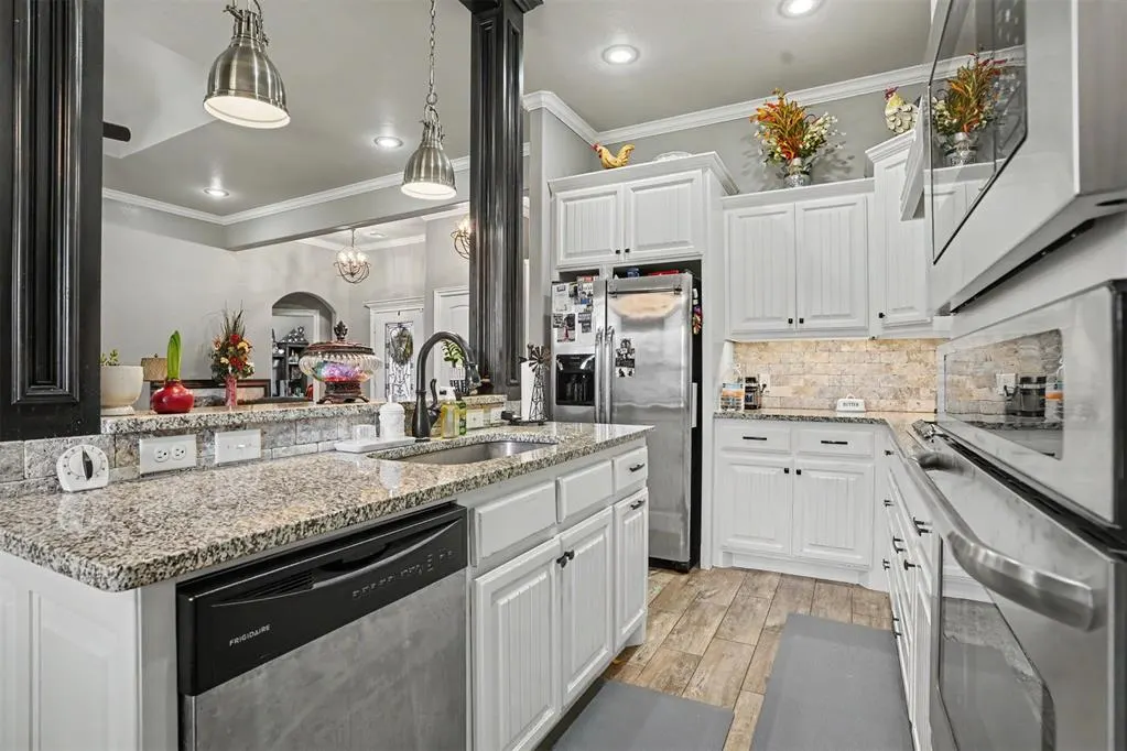 Photo 16 — 2700 Falling Leaves Drive, Weatherford, OK 73096