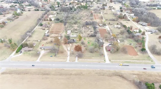 Photo 7 — 518 S Mustang Road, Tuttle, OK 73089