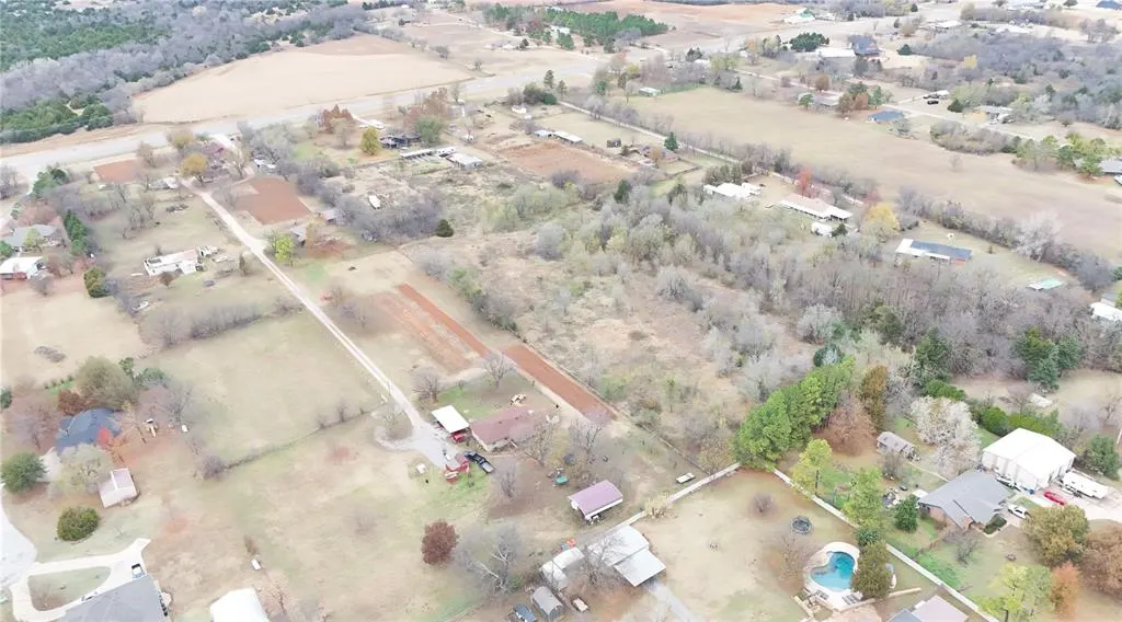 Photo 12 — 518 S Mustang Road, Tuttle, OK 73089