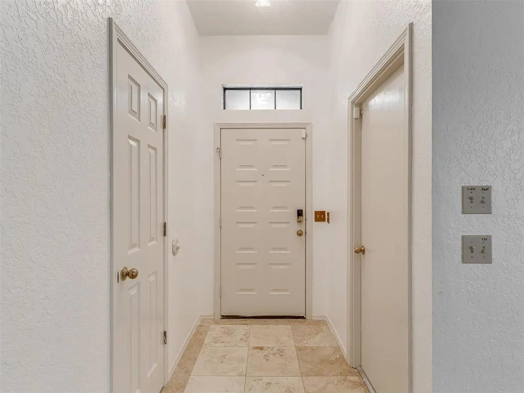 Photo 6 — 7232 NW 102nd Street, Oklahoma City, OK 73162