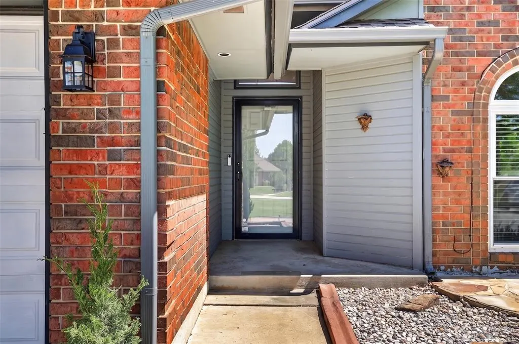 Photo 5 — 7232 NW 102nd Street, Oklahoma City, OK 73162