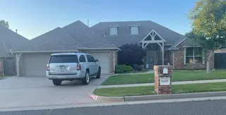 Sold home at 5409 NW 121st Street
