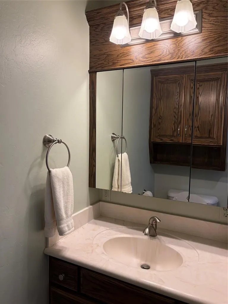 Photo 20 — 522 N Booth Avenue, Elk City, OK 73644