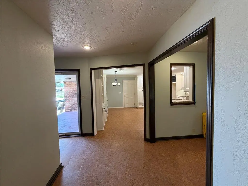 Photo 30 — 522 N Booth Avenue, Elk City, OK 73644