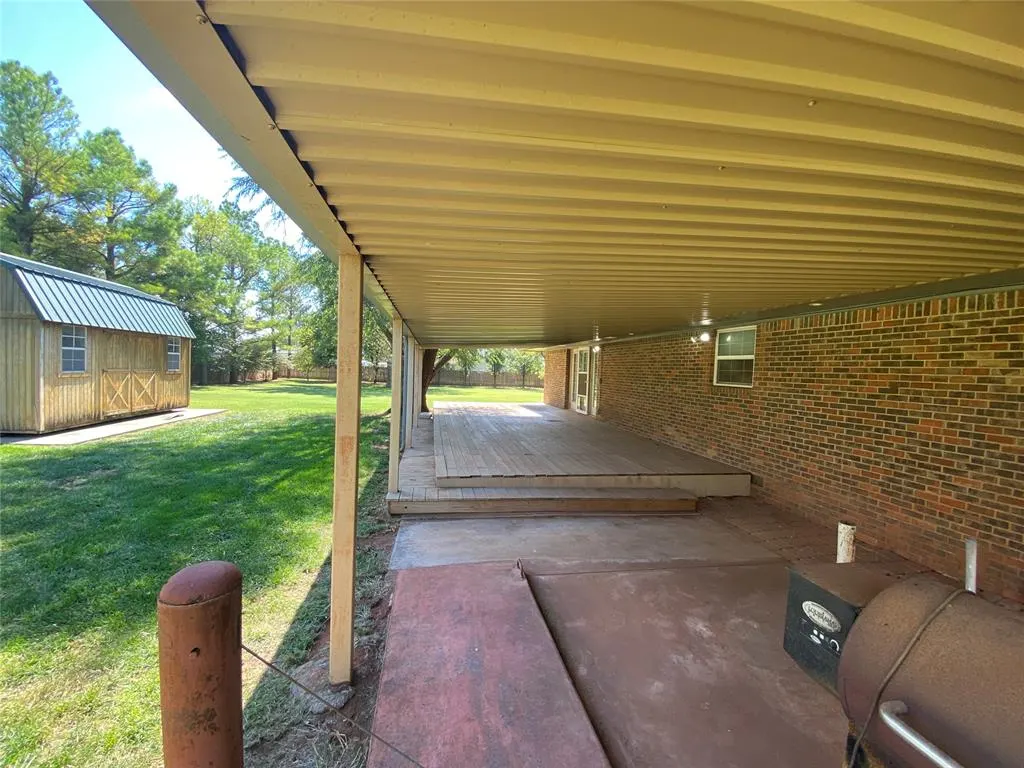 Photo 42 — 522 N Booth Avenue, Elk City, OK 73644