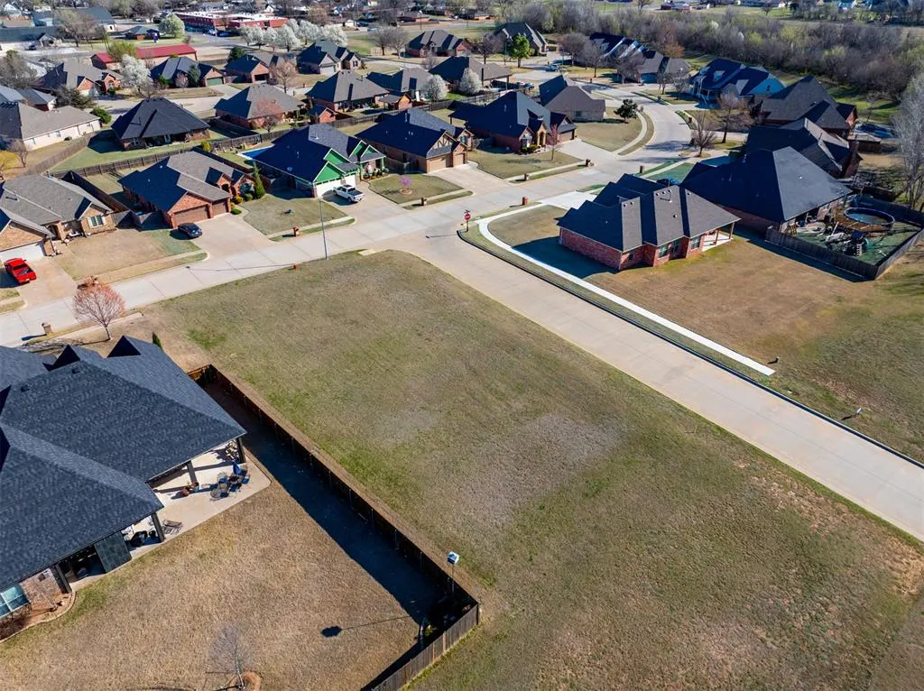 Photo 19 — 1511 Abbey Road, El Reno, OK 73036