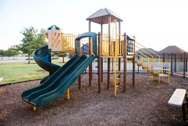 Photo 7 — 18133 Autumn Grove Drive, Edmond, OK 73012