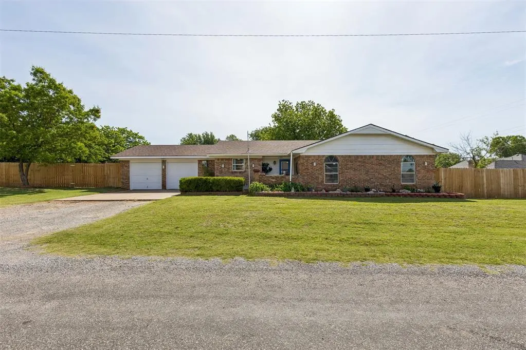 Front exterior — 102 N Locust Street, Fletcher, OK 73541