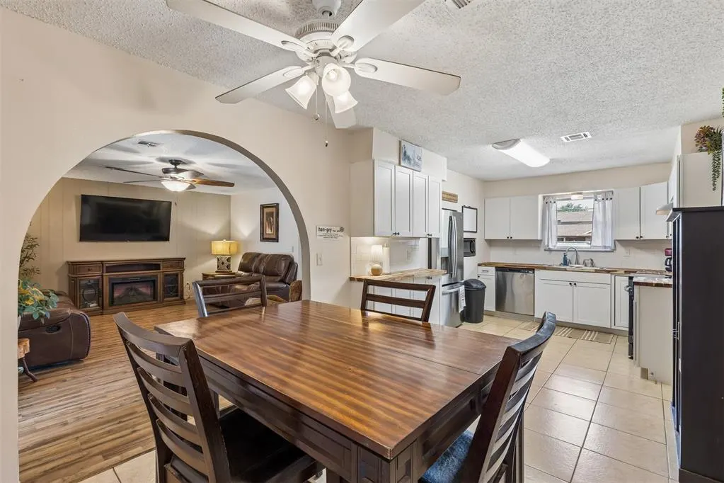 Photo 19 — 102 N Locust Street, Fletcher, OK 73541