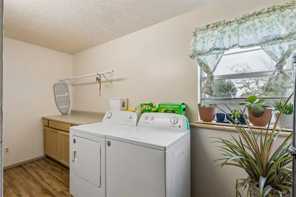 Photo 40 — 102 N Locust Street, Fletcher, OK 73541