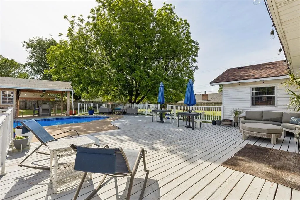 Photo 42 — 102 N Locust Street, Fletcher, OK 73541