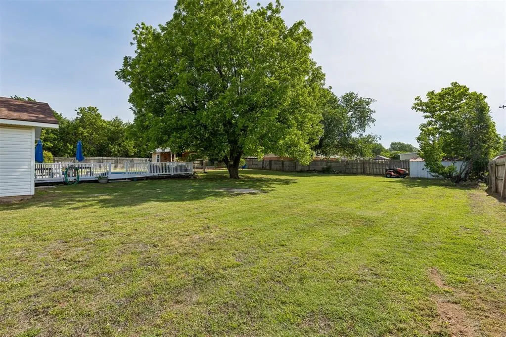 Photo 47 — 102 N Locust Street, Fletcher, OK 73541