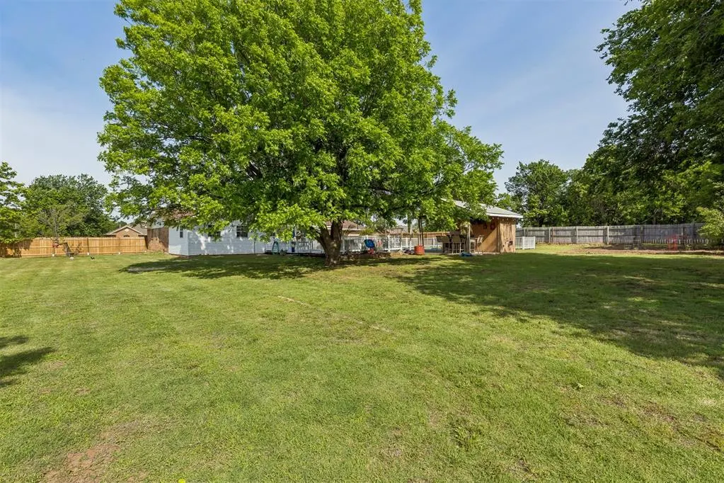 Photo 48 — 102 N Locust Street, Fletcher, OK 73541