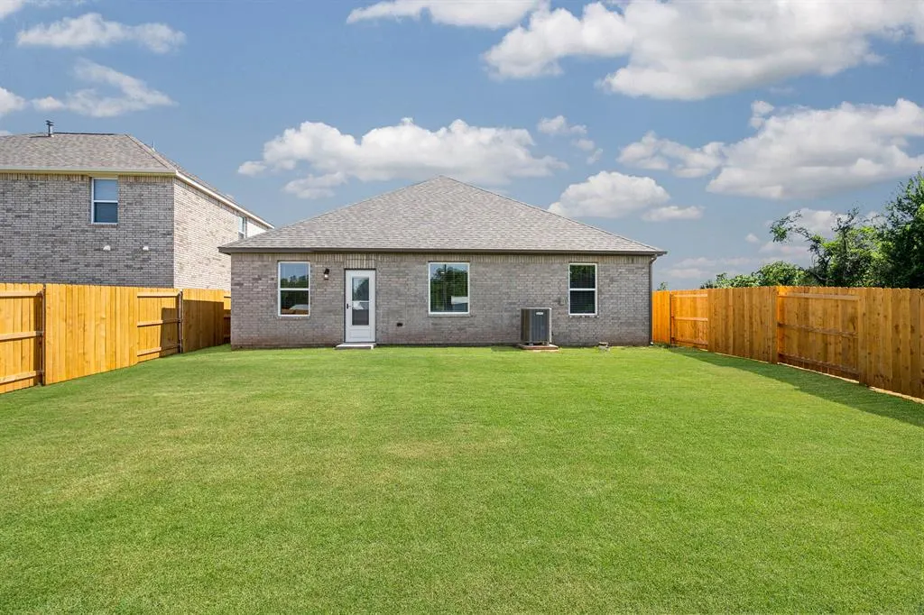 Photo 12 — 3116 Adelyn Terrace, Yukon, OK 73099