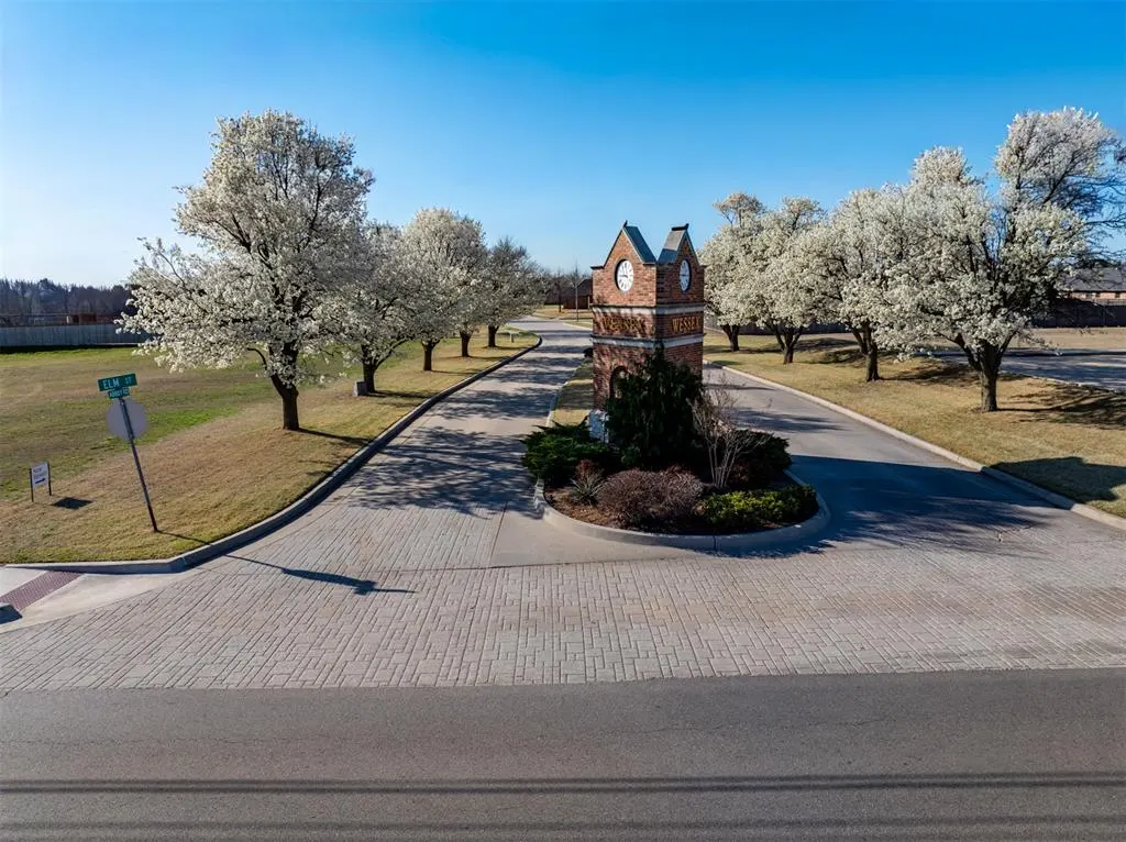 Photo 4 — 1220 Strawberry Fields, El Reno, OK 73036