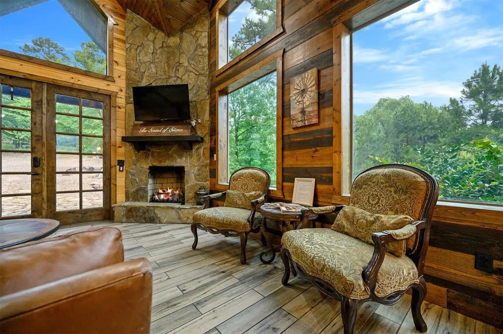Photo 4 — 68 Lake Bluff Lane, Broken Bow, OK 74728